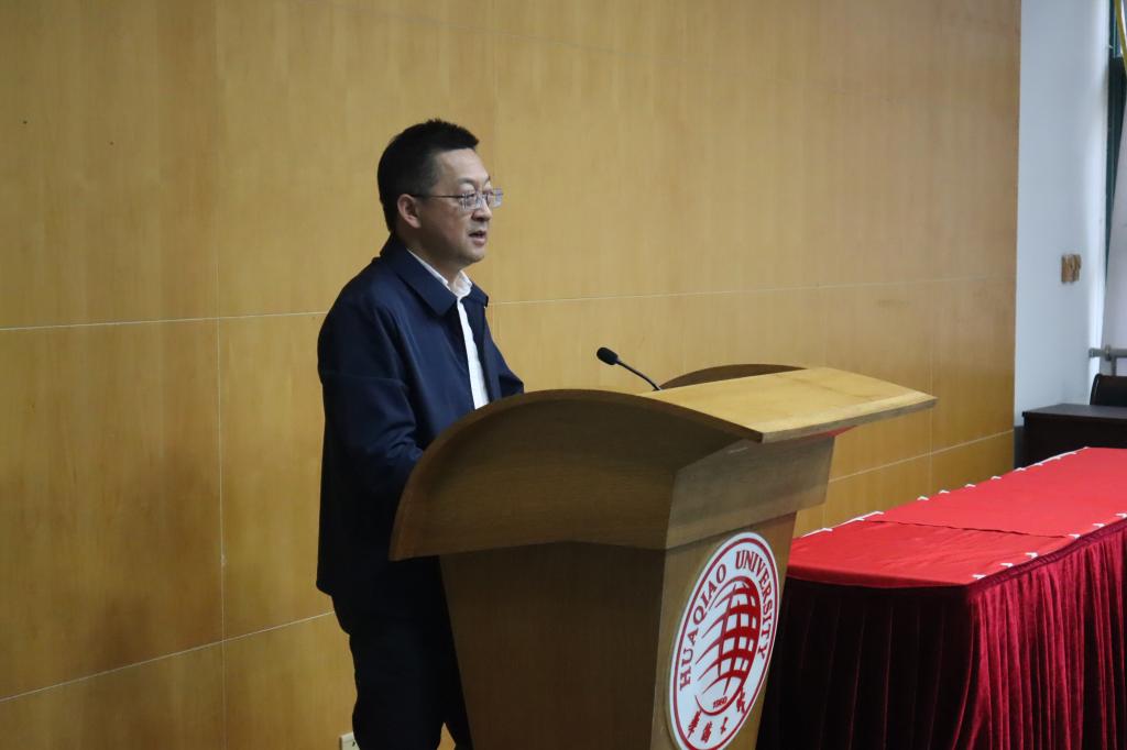 徐书记讲话.jpg 徐书记讲话.jpg