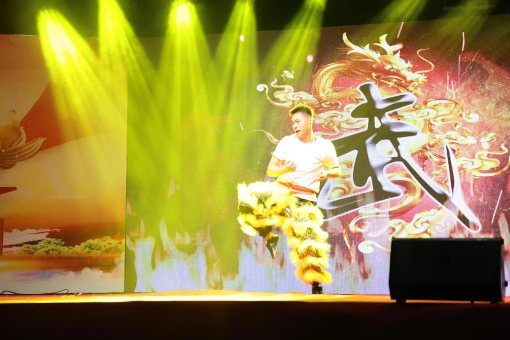 图片2.png 图片2.png