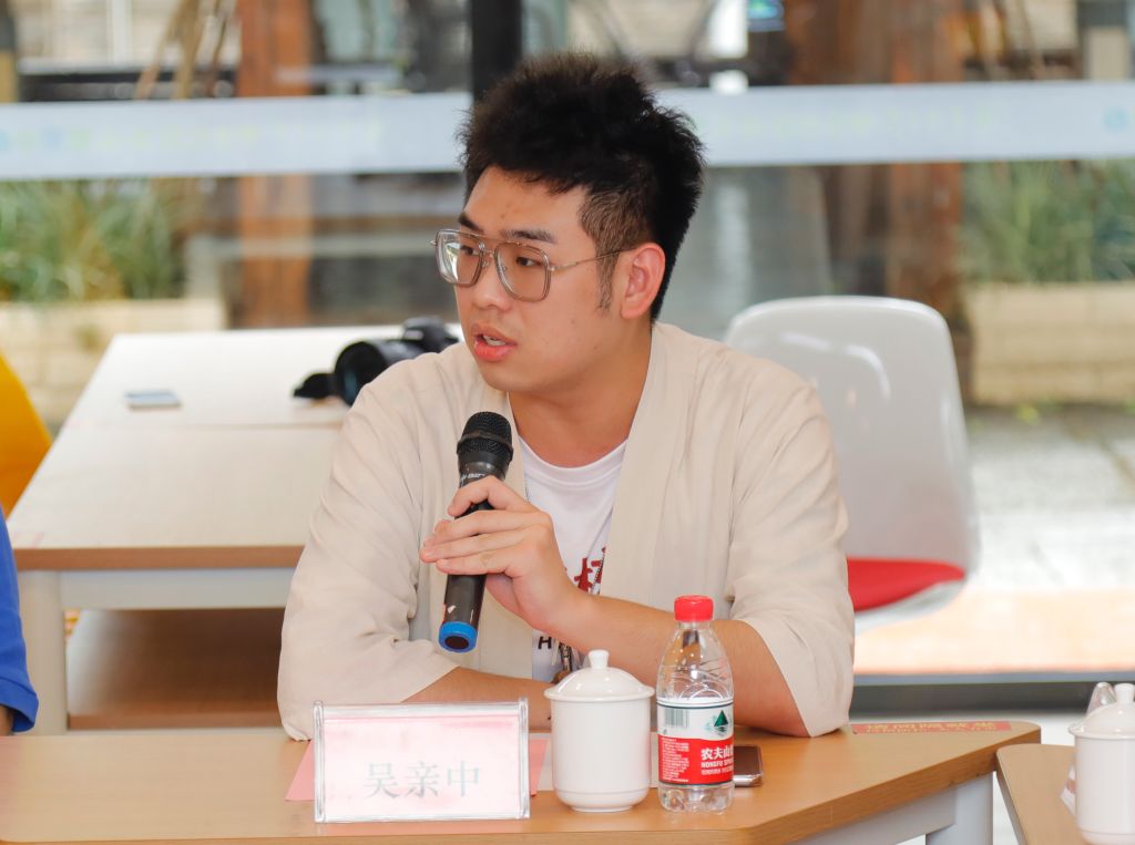 许宜杰参加“校长有约”境外生座谈会 (3).jpg