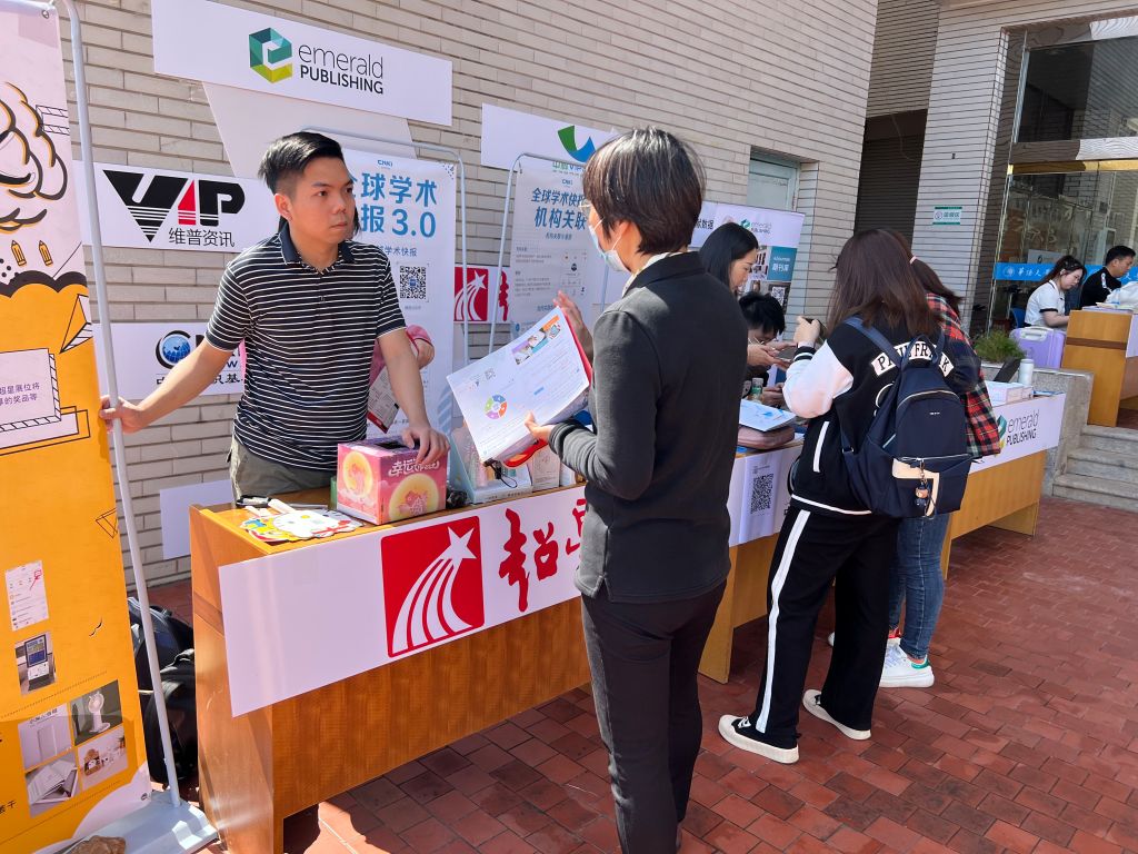 cd456be4ce12fa3ea101c5596f5d15e.jpg