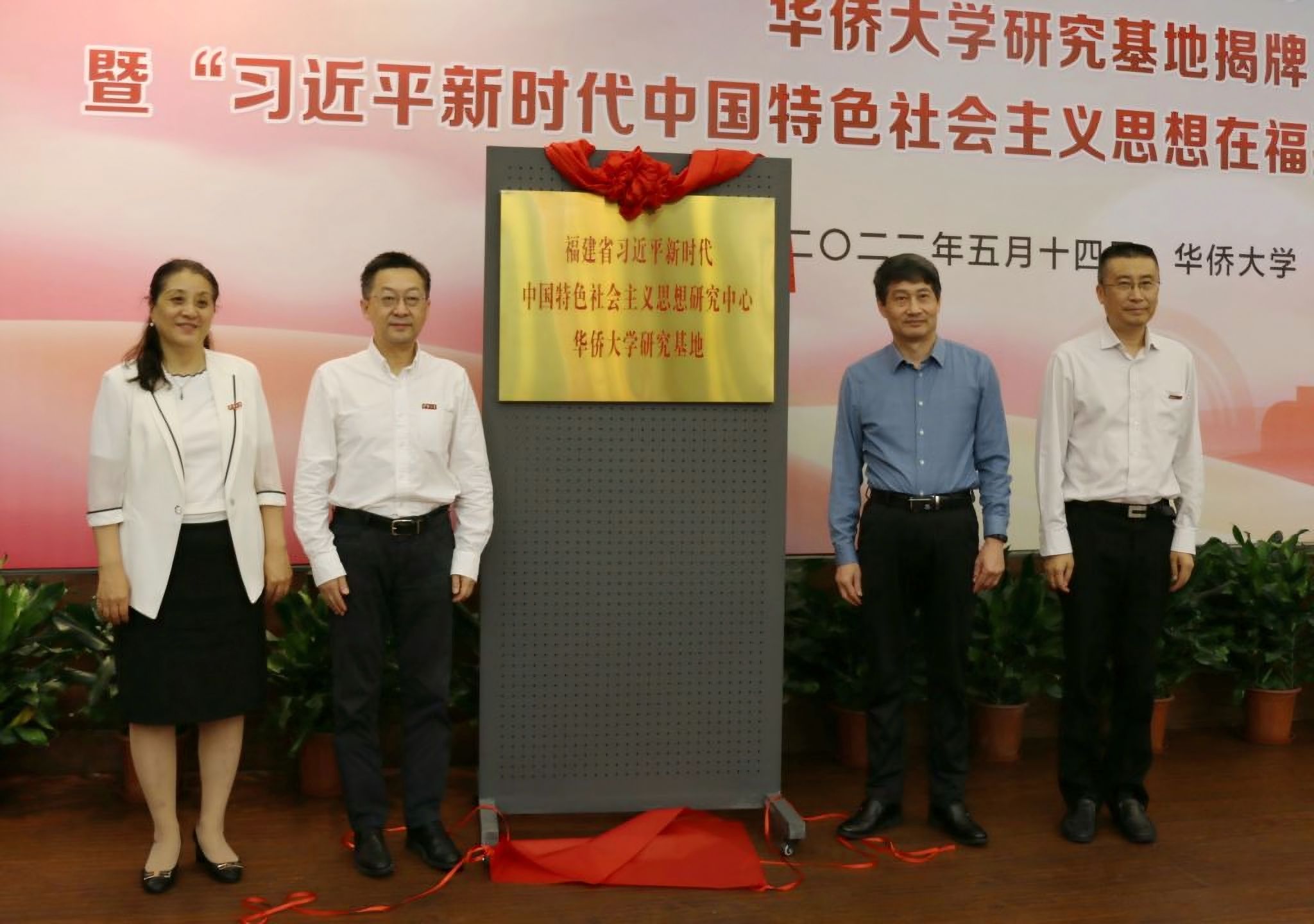 放大1.jpg 放大1.jpg