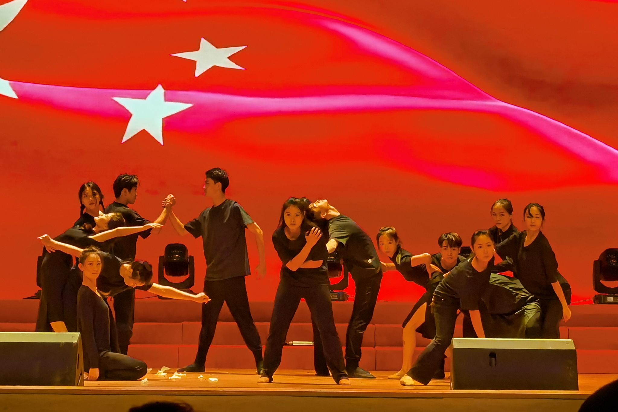 《庄严的宣誓》.jpg