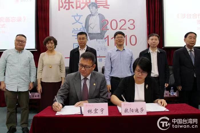 35a65414f8e52fa0ca1925e69b6348e.jpg 35a65414f8e52fa0ca1925e69b6348e.jpg