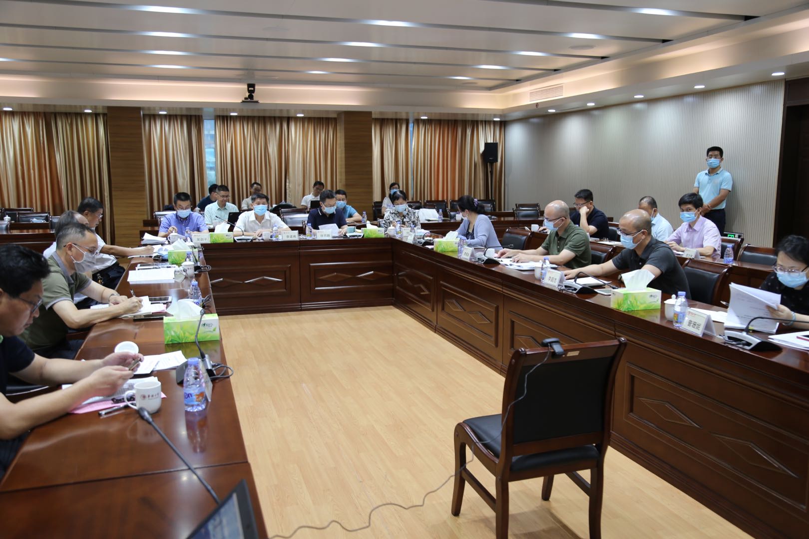 19号会议照片3(图:周永恒) (1).jpg