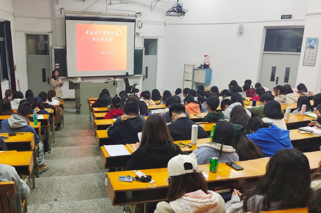 c8d6933bbeb452ce33632f0860b6443.jpg c8d6933bbeb452ce33632f0860b6443.jpg