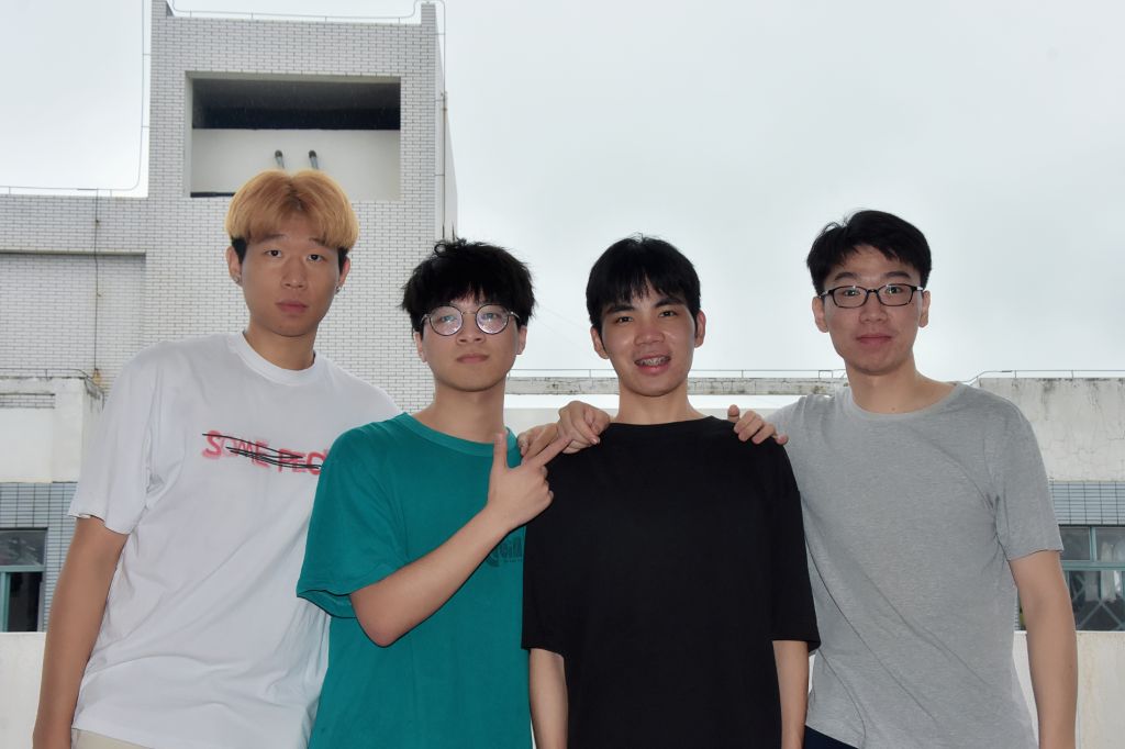 凤五C703合照.jpeg